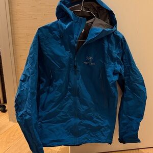 Arc'teryx Men's Vibrant Blue Performance Jacket